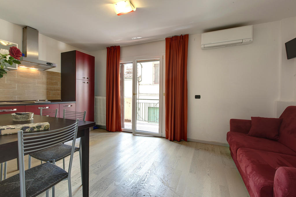 Casa Per Vacanze Liberta Firenze Esterno foto