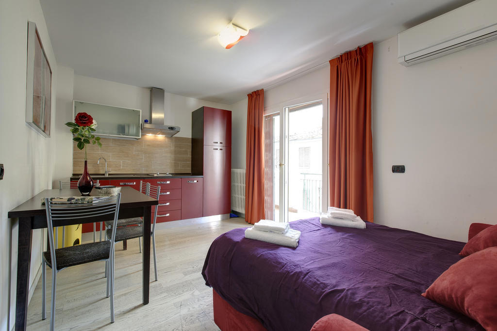 Casa Per Vacanze Liberta Firenze Esterno foto